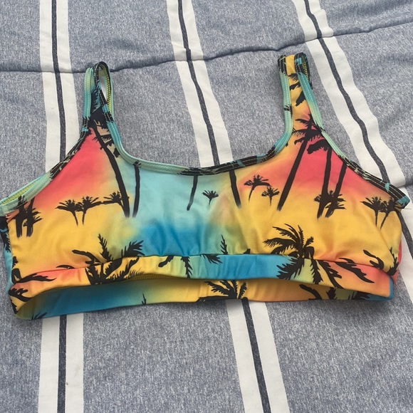 ✨HP✨Palm Tree Sunset Swimsuit - Picture 3 of 8